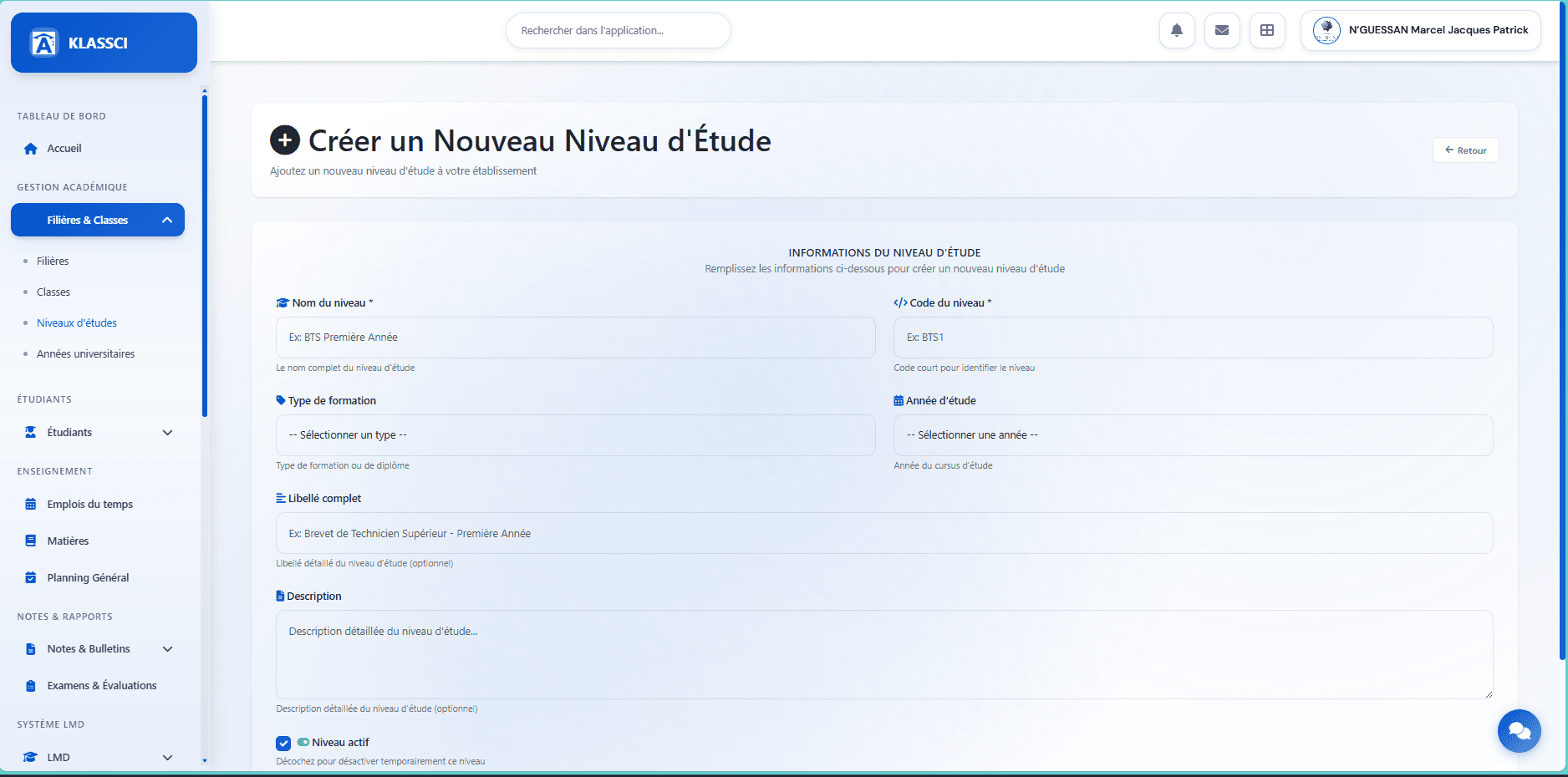 Haut du formulaire Créer un Nouveau Niveau d'Étude avec les champs nom, code, type de formation, année d'étude, libellé complet, description et toggle niveau actif