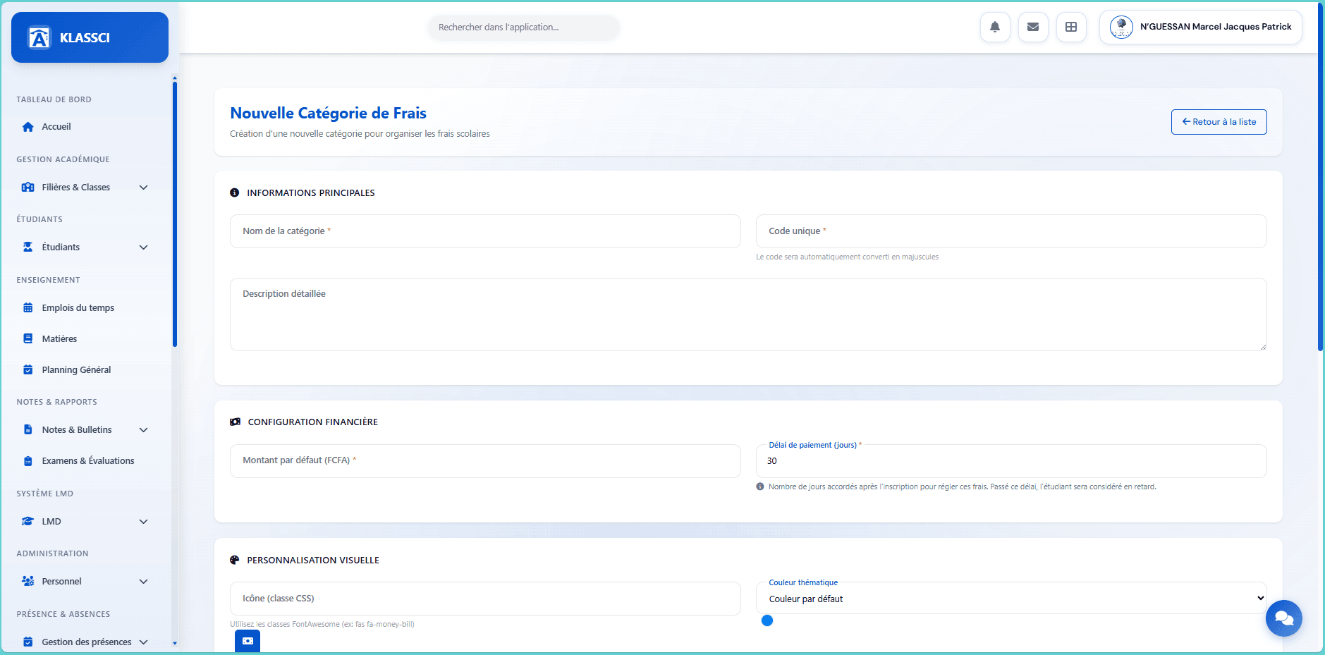 Formulaire Nouvelle Catégorie de Frais avec les sections Informations principales, Configuration financière, Personnalisation visuelle